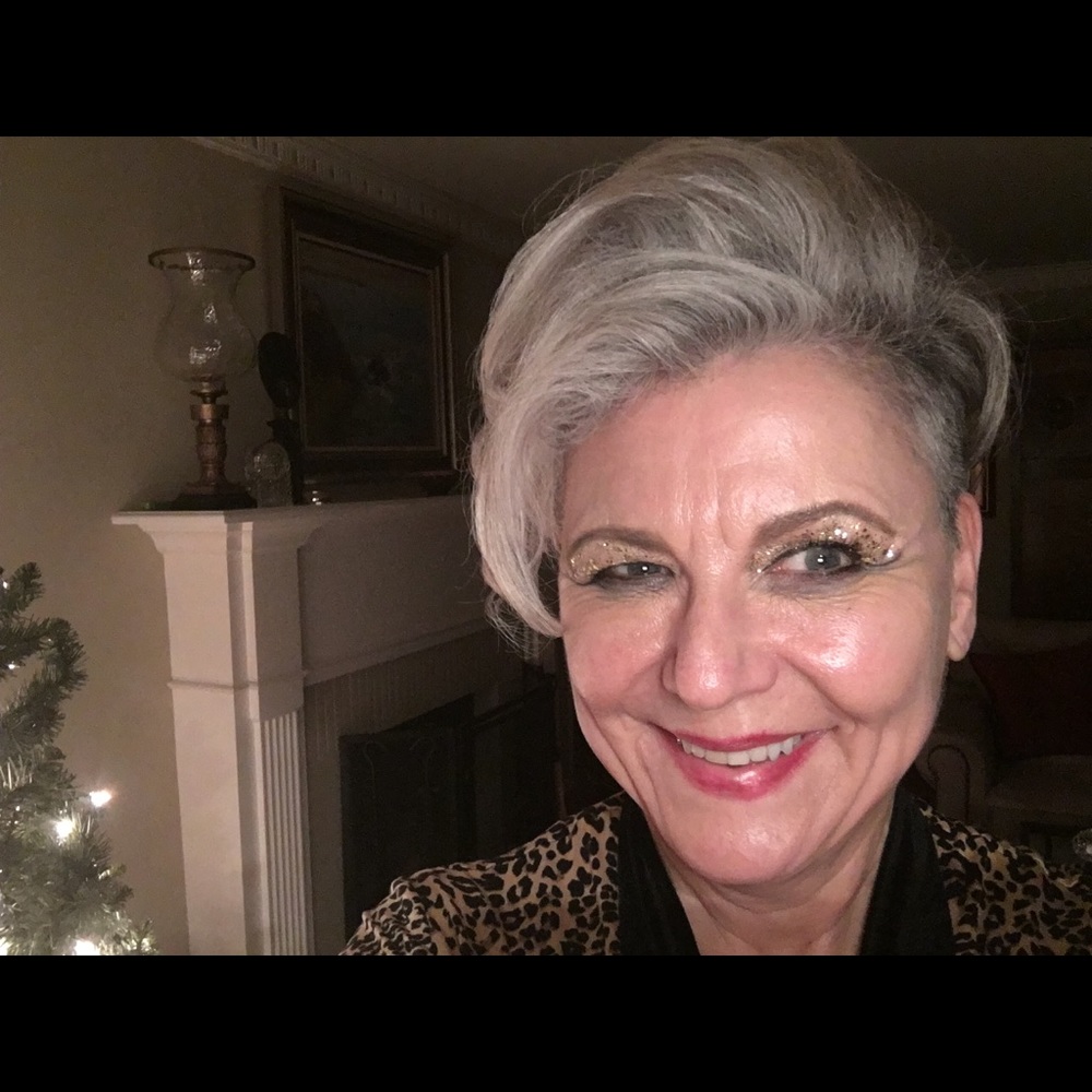 Meet your Posher, Andrea